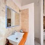 La Maison Perchée *