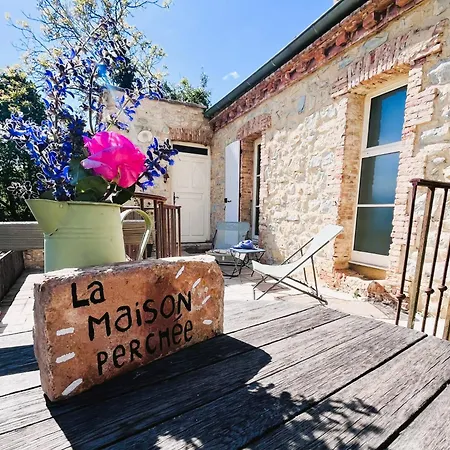 La Maison Perchee *